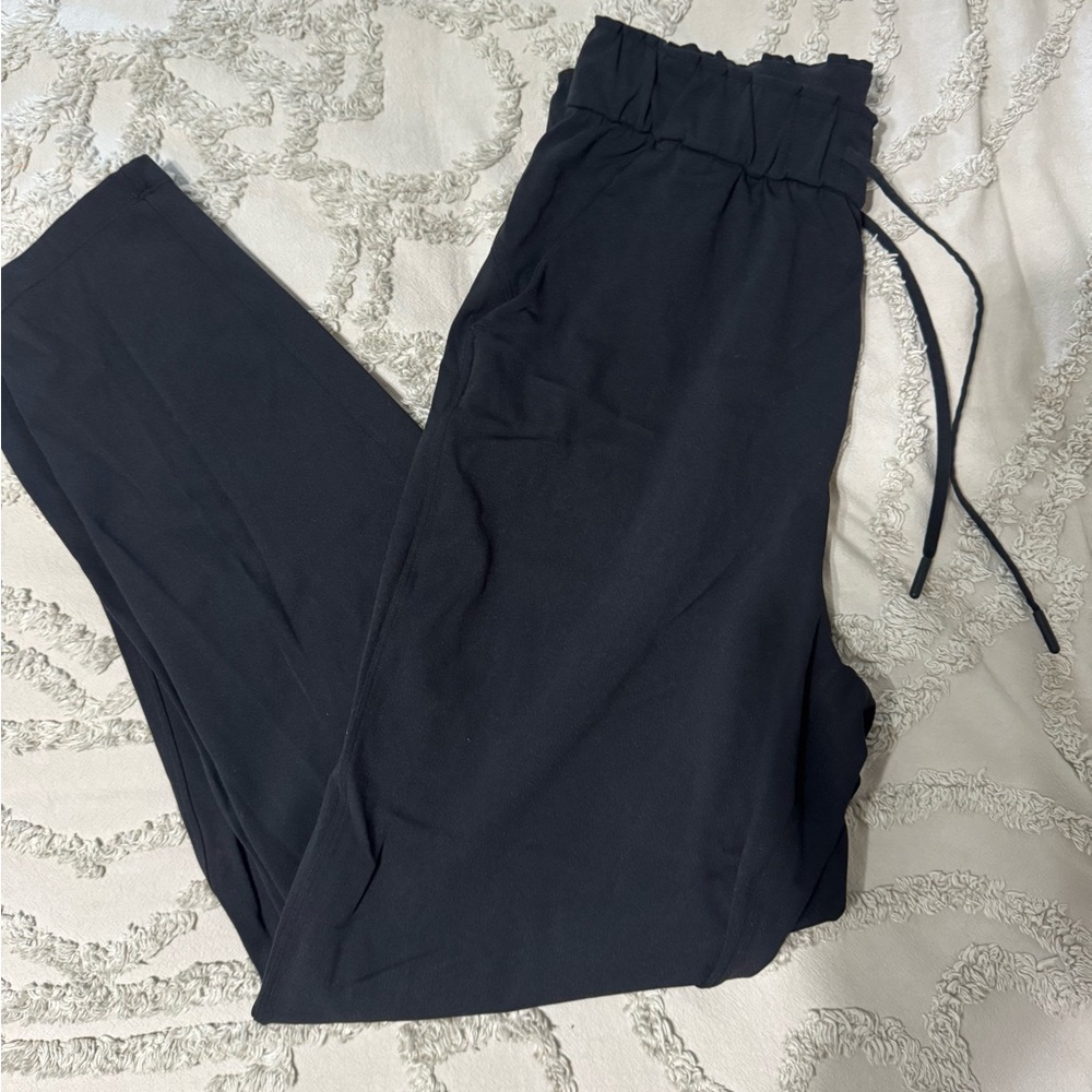 lululemon soft joggers size 6